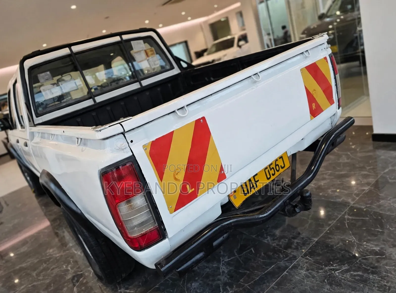 Nissan Hardbody 2002 White