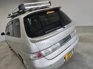Toyota Gaia 1999 Silver