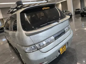 Toyota Gaia 1999 Silver
