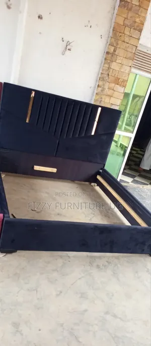New Fashion Beds in Black Color