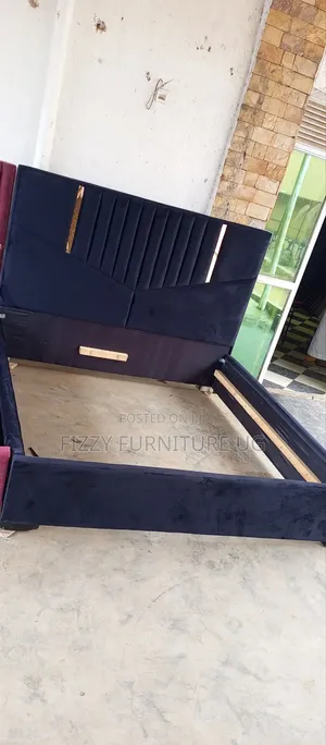 New Fashion Beds in Black Color