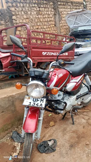 TVS HLX 125 2023 Red