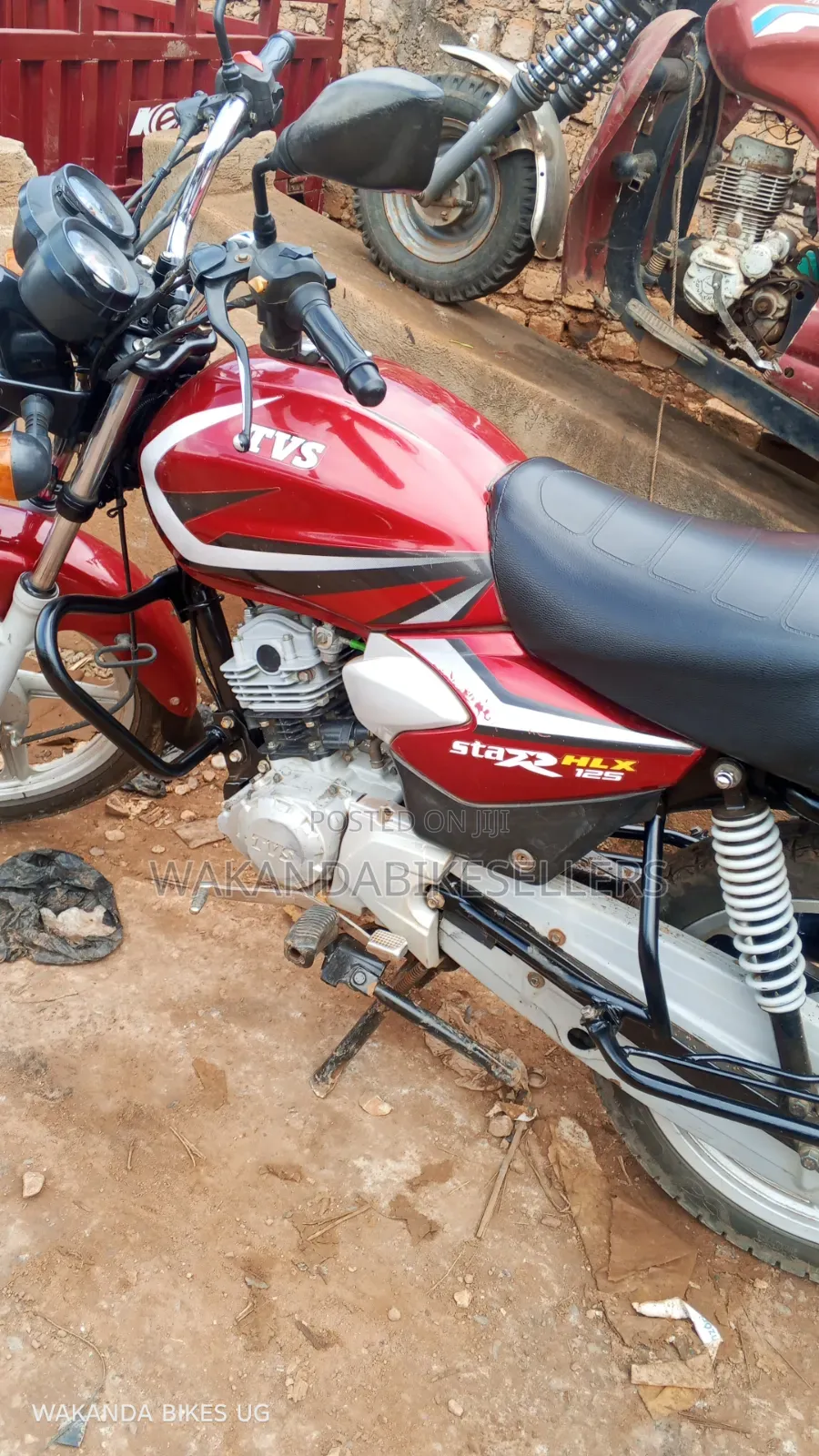 TVS HLX 125 2023 Red