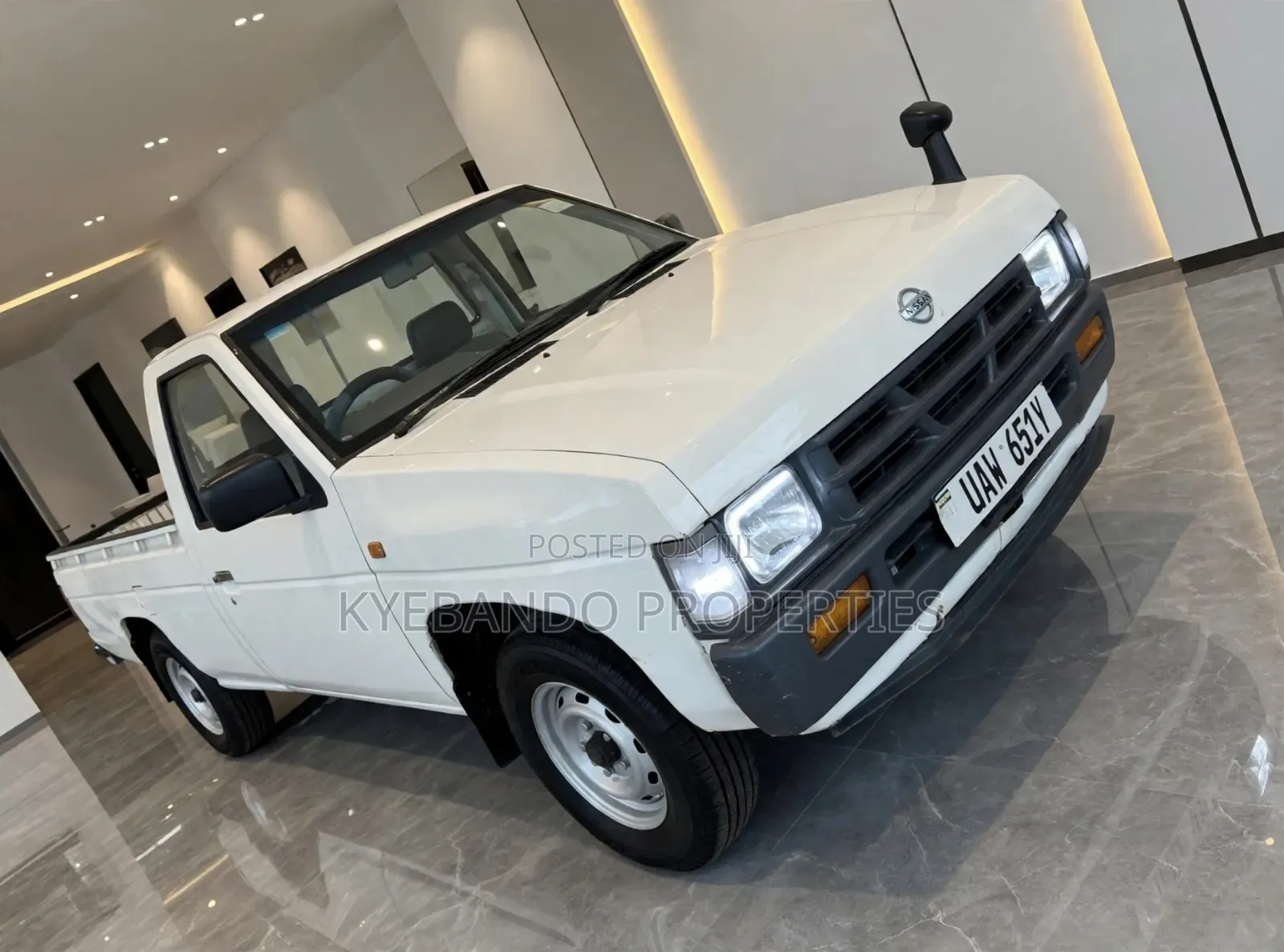 Nissan Pick-Up 2.5D 1998 White