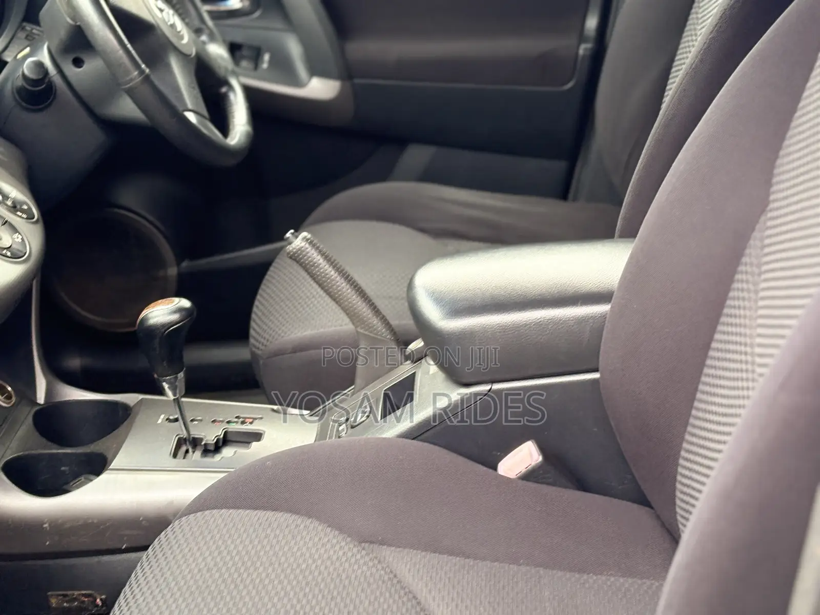 Toyota RAV4 2.4 2008 Gray