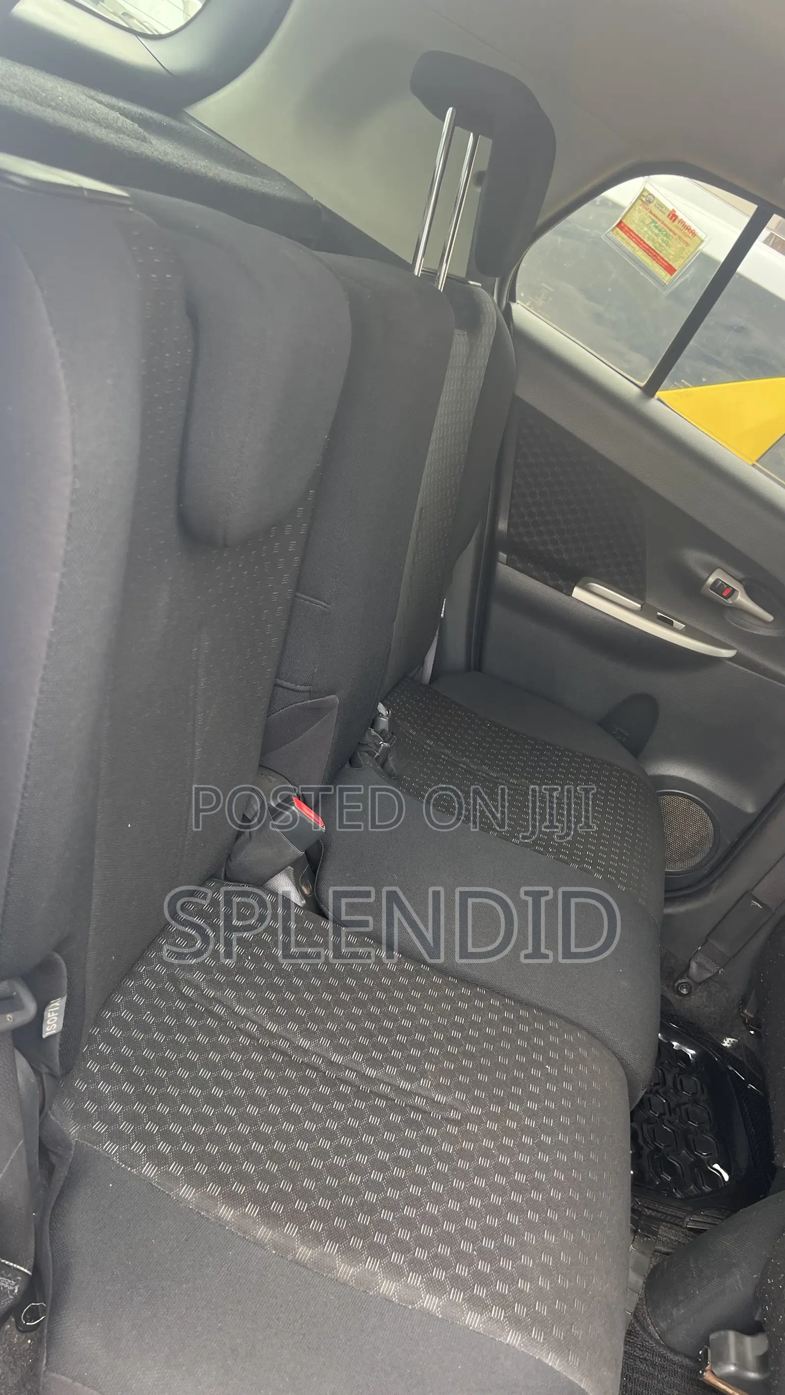 Toyota IST 2010 Silver