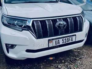 Toyota Land Cruiser 2019 White