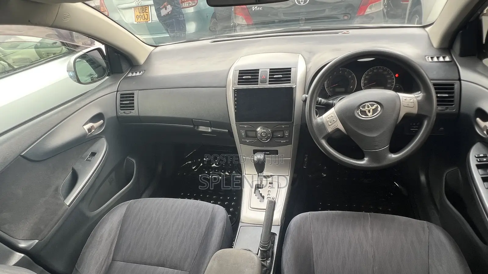 Toyota Corolla Fielder 2010 Silver