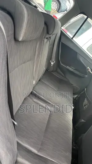 Toyota Corolla Fielder 2010 Silver