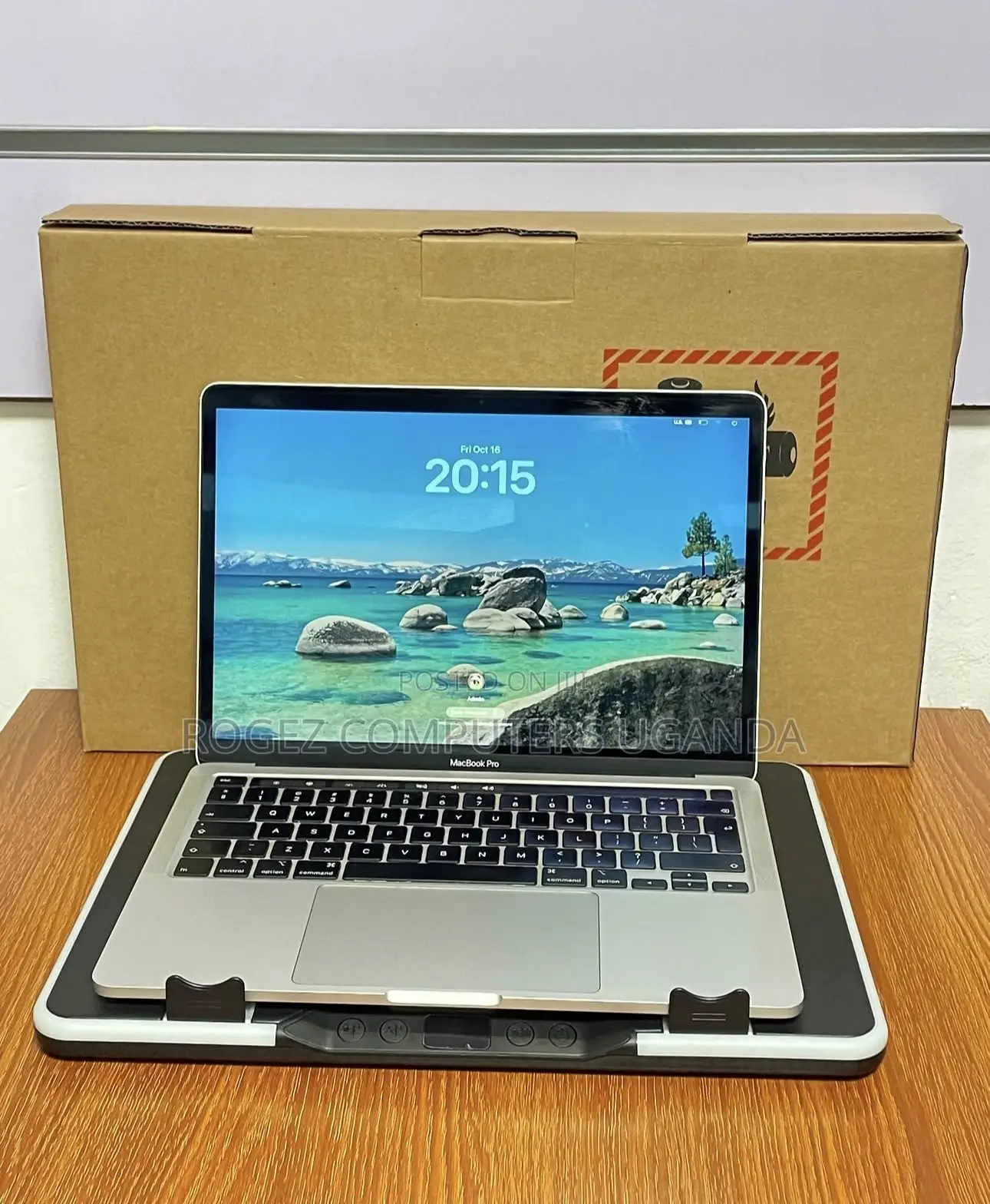 New Laptop Apple MacBook Pro 2020 16GB Intel Core i5 SSD 512GB