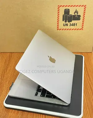 New Laptop Apple MacBook Pro 2020 16GB Intel Core i5 SSD 512GB