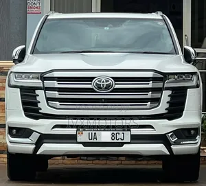 Toyota Land Cruiser LC300 2023 White