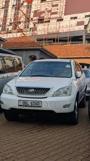 Toyota Harrier 2009 White