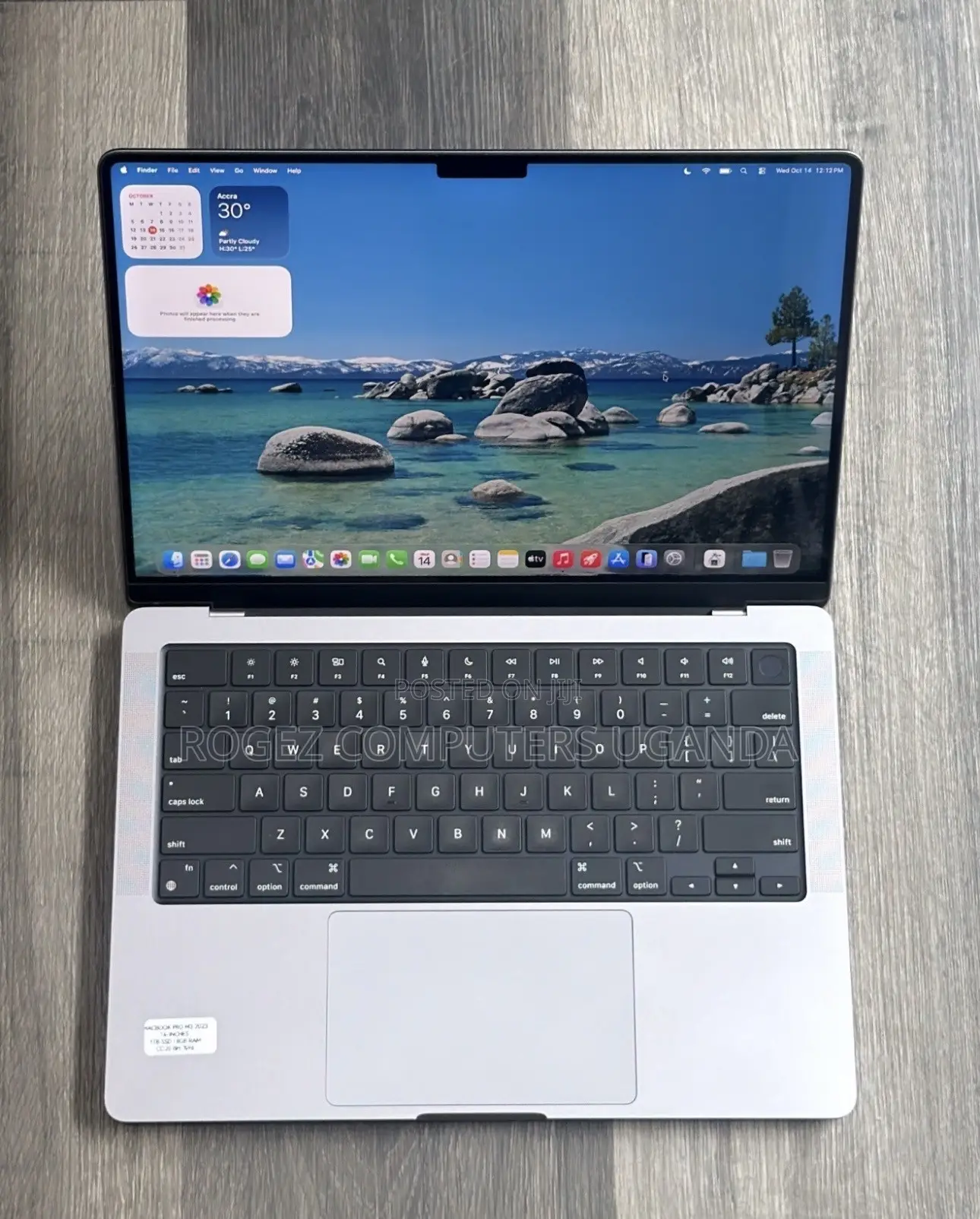 New Laptop Apple MacBook Pro 2023 M3 18GB Apple M3 Pro SSD 512GB