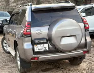Toyota Land Cruiser Prado 2.8 2018 Brown