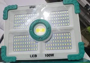Projection Solar Rechargeable Flood Lights 100w