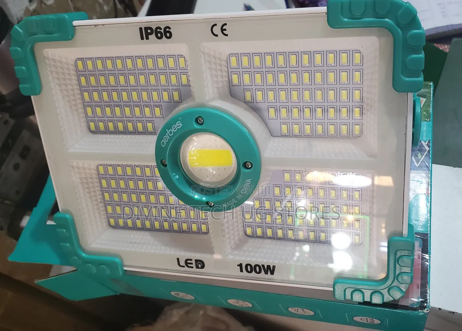 Projection Solar Rechargeable Flood Lights 100w