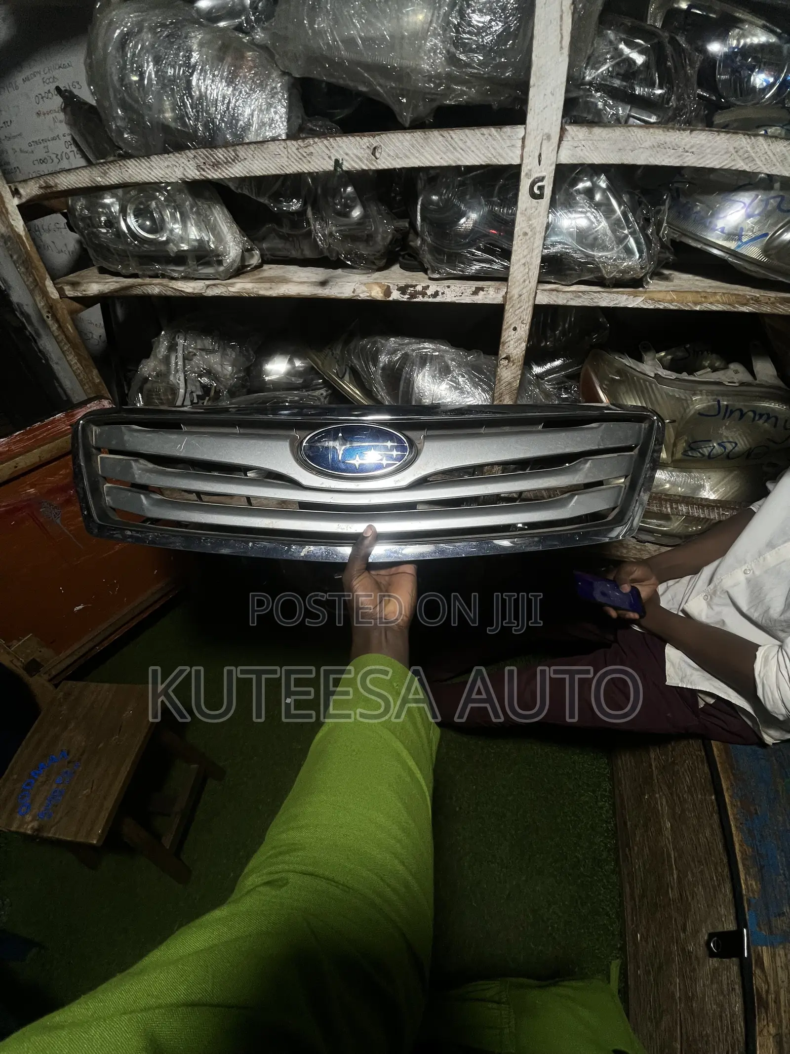 Subaru Outback 2010 Grill