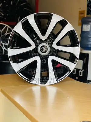 Land Cruiser V8 Engine Rims Size 18.