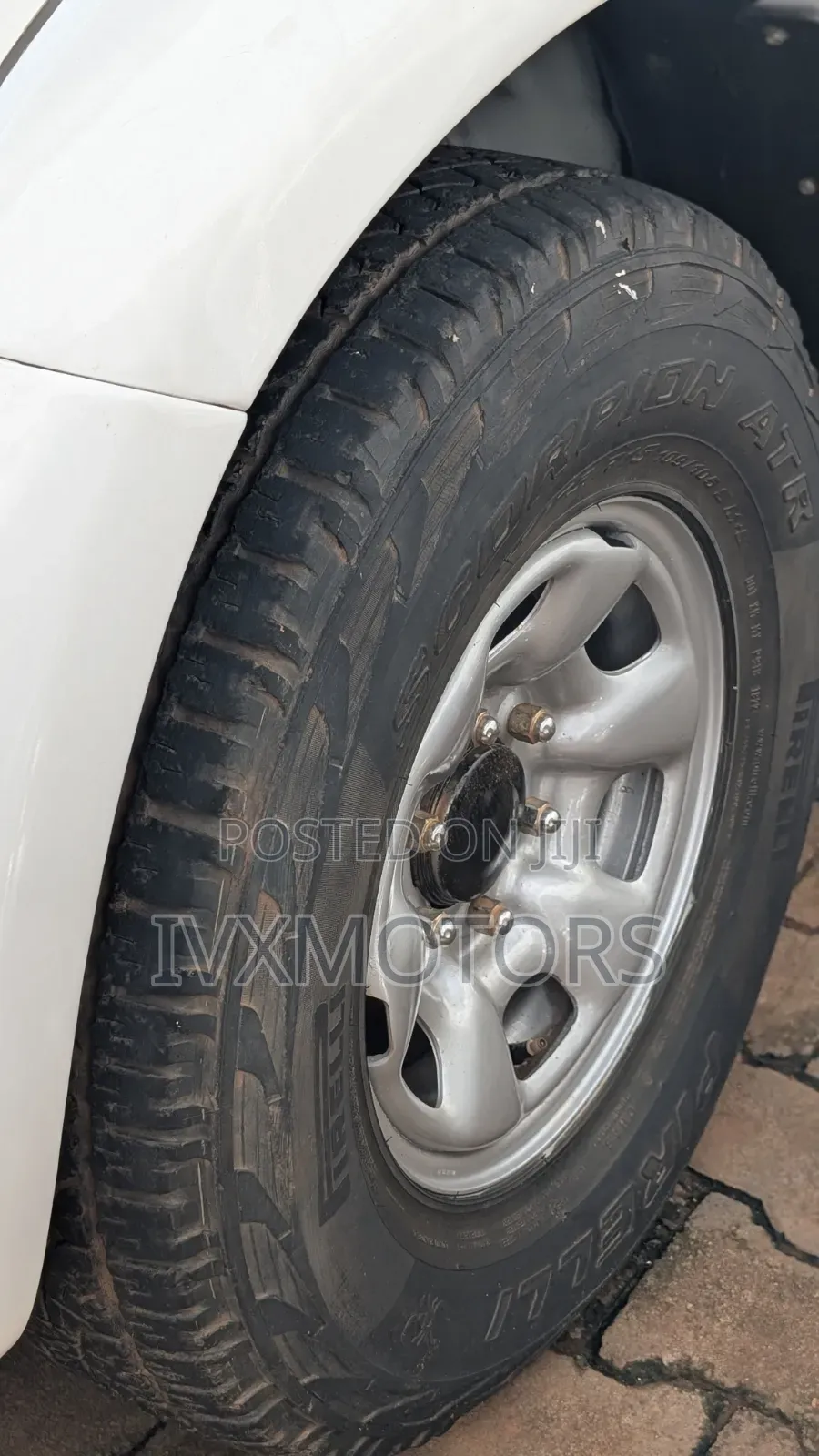Toyota Hilux 2013 White