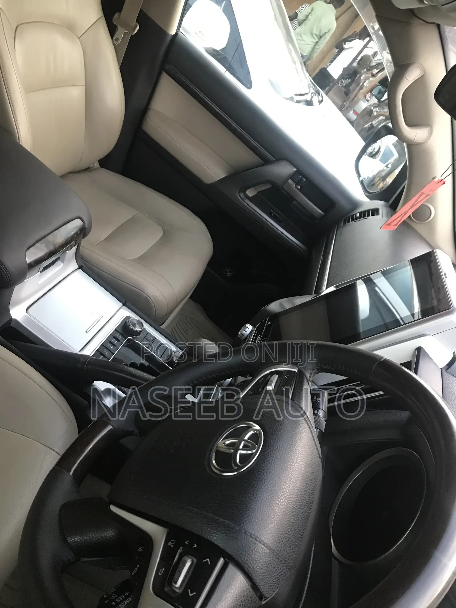 Toyota Land Cruiser Prado 2017 Silver
