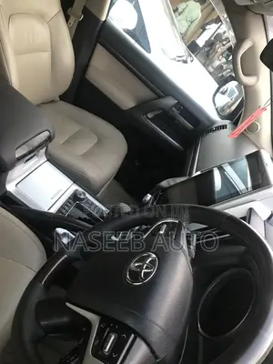 Toyota Land Cruiser Prado 2017 Silver