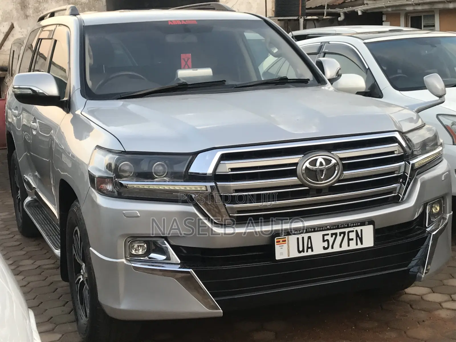 Toyota Land Cruiser Prado 2017 Silver