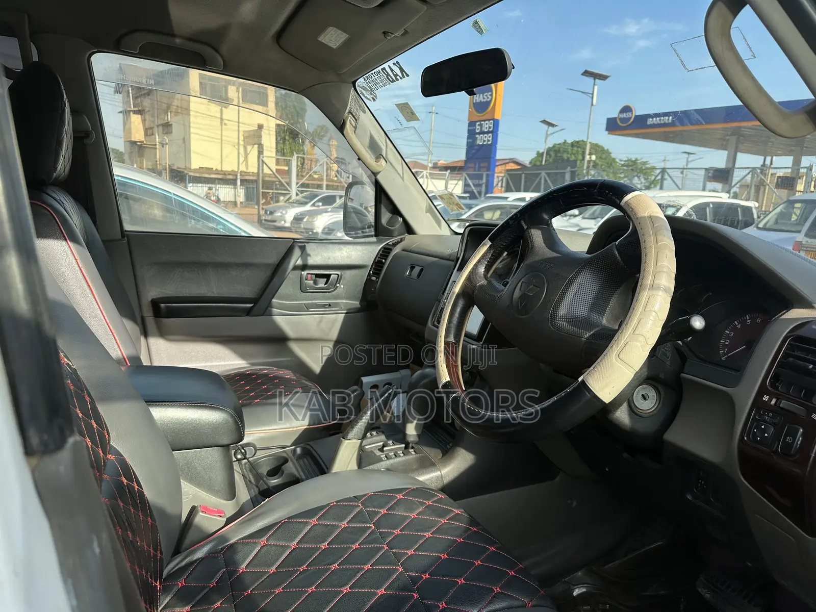 Mitsubishi Pajero 2004 White