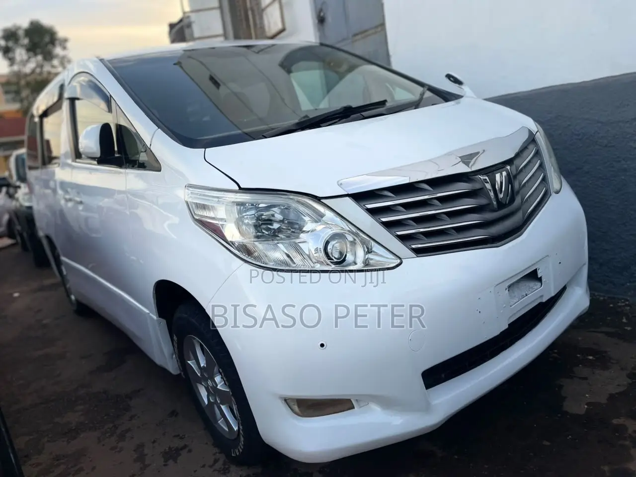 Toyota Alphard 2010 White