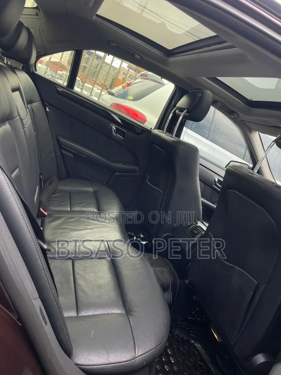 Mercedes-Benz E300 2010 Beige