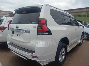 Toyota Land Cruiser Prado 2022 White