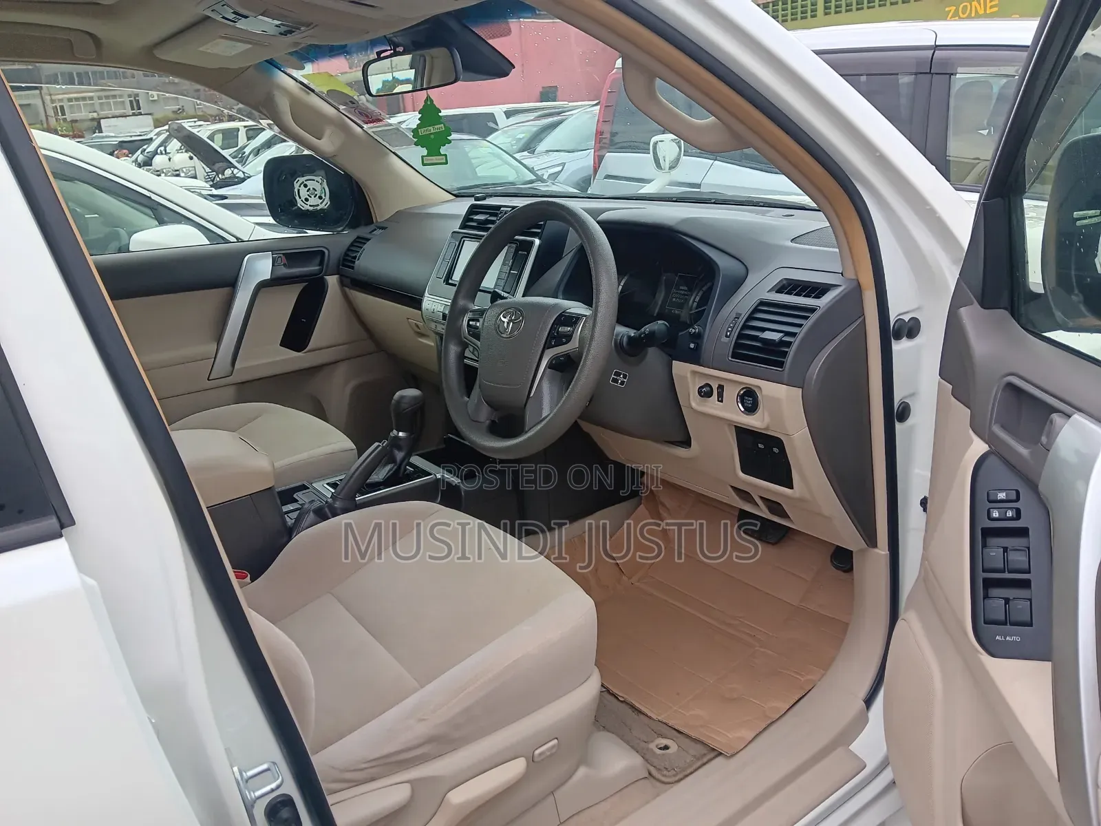 Toyota Land Cruiser Prado 2022 White