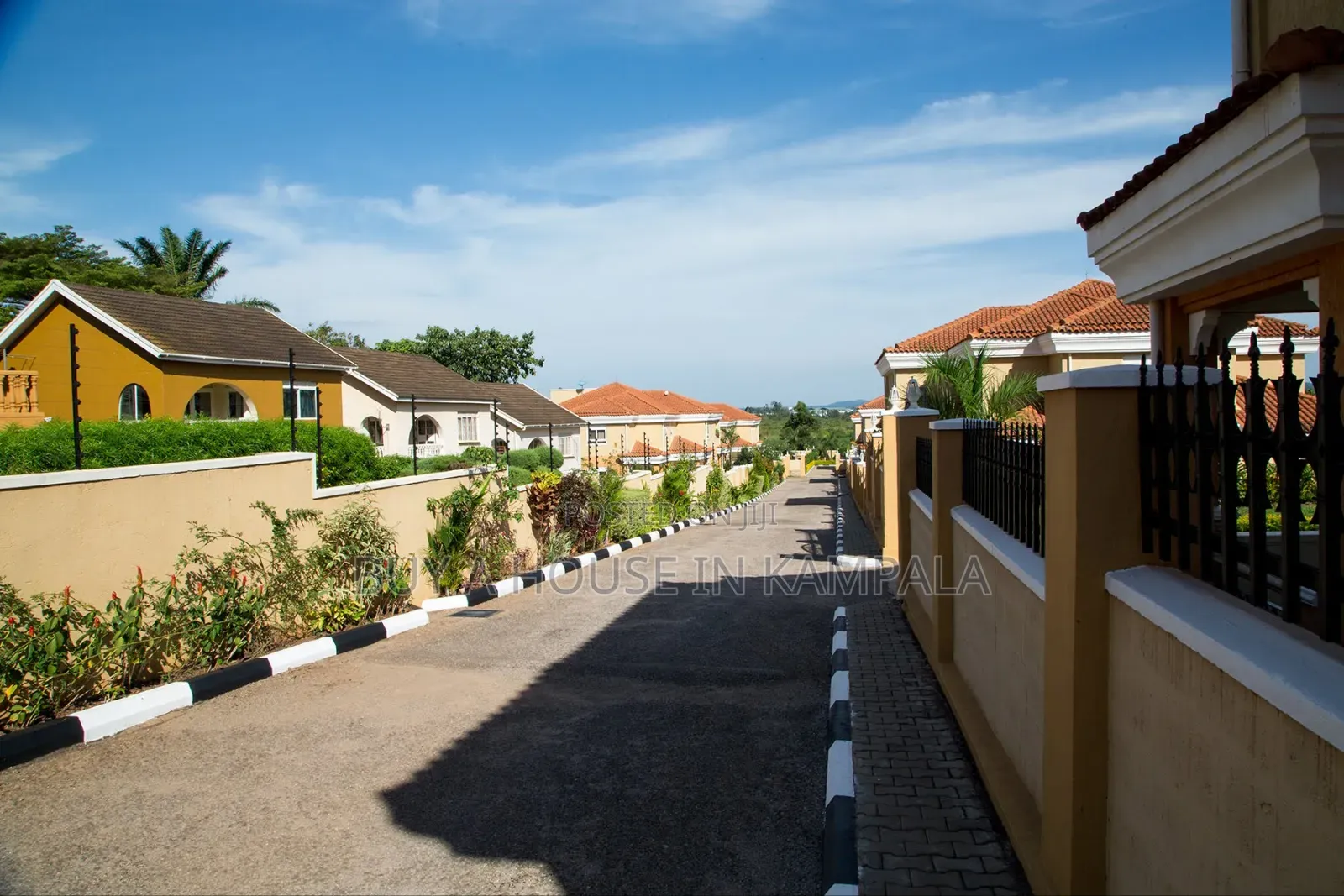 Furnished 5bdrm Mansion in Munyonyo, Makindye for sale
