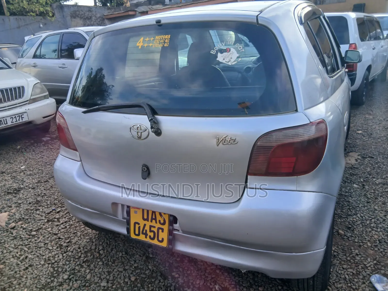 Toyota Vitz 2003 Silver