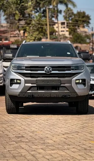 Volkswagen Amarok 2025 Gray