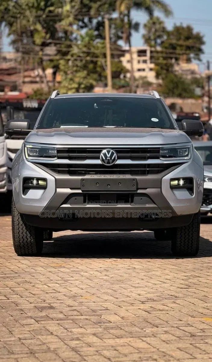 Volkswagen Amarok 2025 Gray