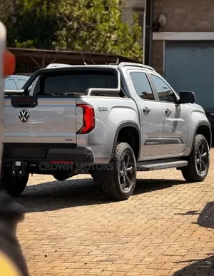 Volkswagen Amarok 2025 Gray