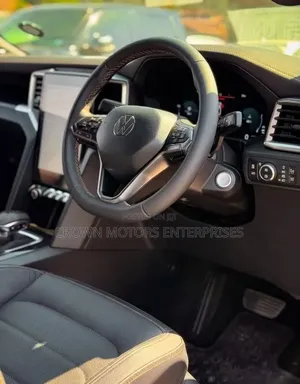 Volkswagen Amarok 2025 Gray