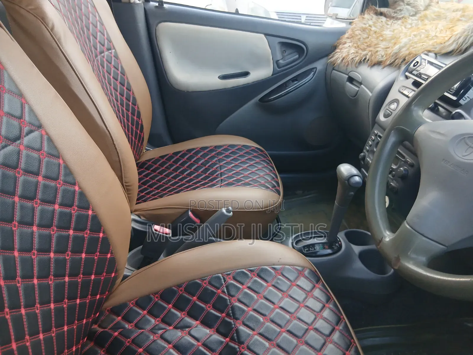 Toyota Vitz 2002 Silver