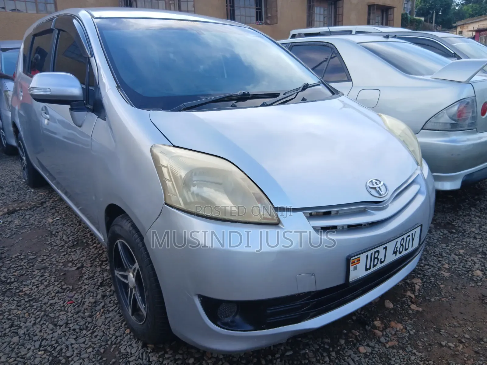 Toyota Passo Sette 2009 Silver