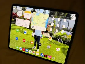 New Apple iPad (2025) 256 GB Gray