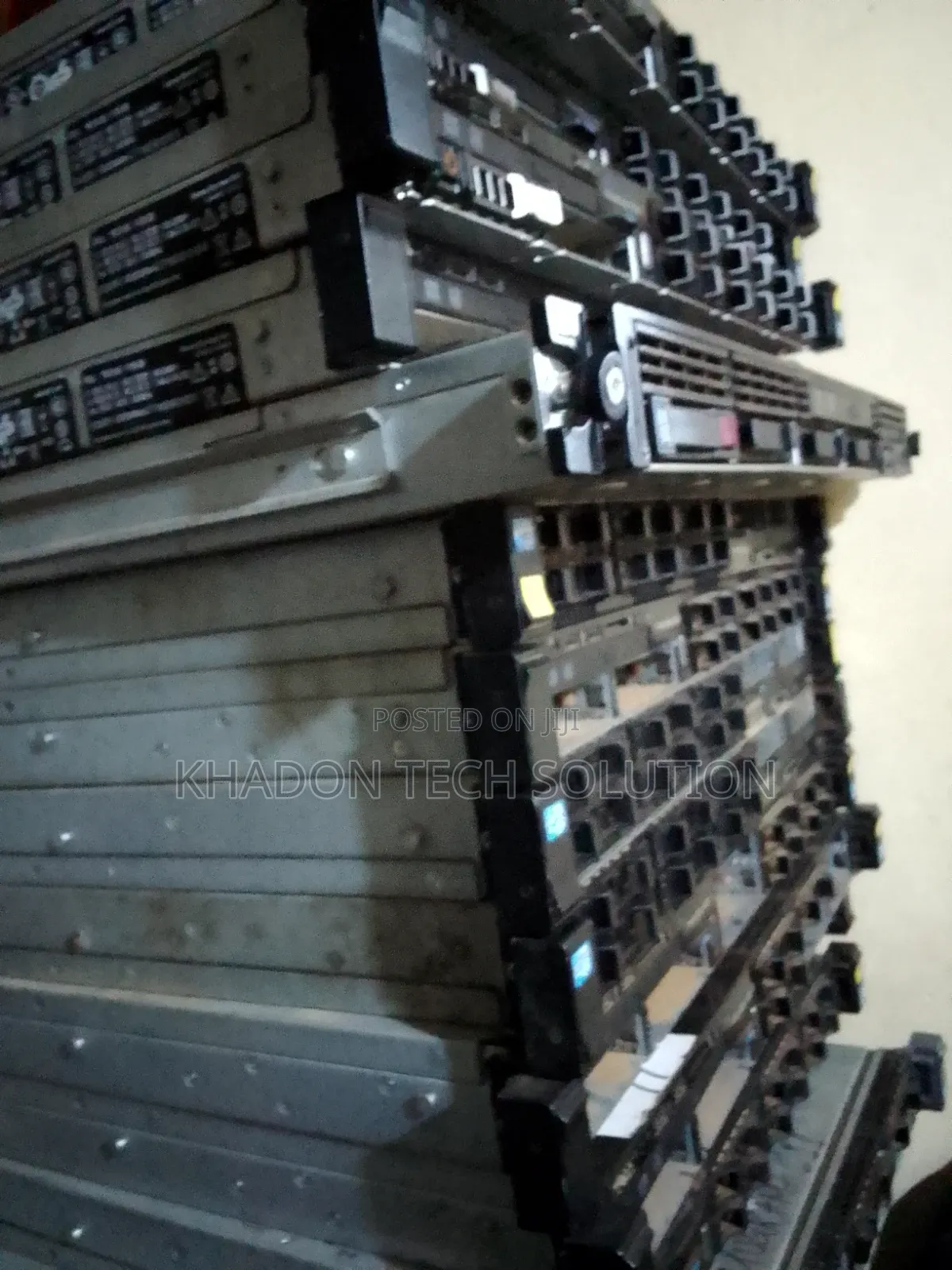 Server Dell Poweredge R630 32GB Intel Xeon HDD+SSD 500GB