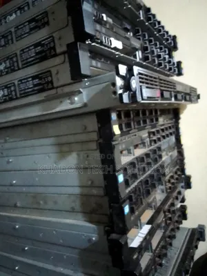 Server Dell Poweredge R630 32GB Intel Xeon HDD+SSD 500GB
