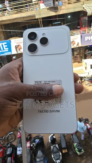 Tecno Spark 40 128 GB White