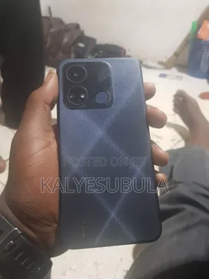 Itel A04 32 GB Black