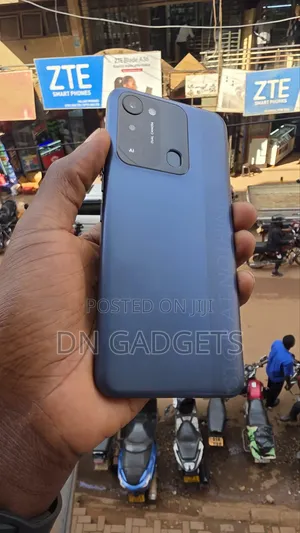 Tecno Spark 8C 64 GB Gray