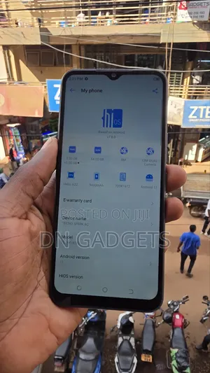 Tecno Spark 8C 64 GB Gray