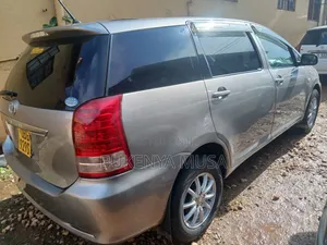 Toyota Wish 2006 Silver