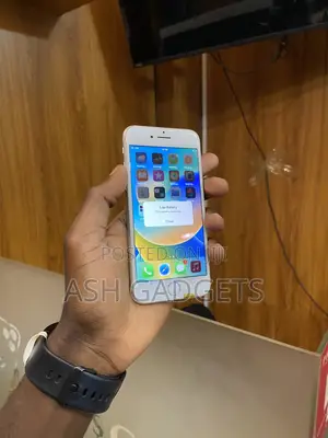 Apple iPhone 8 128 GB White