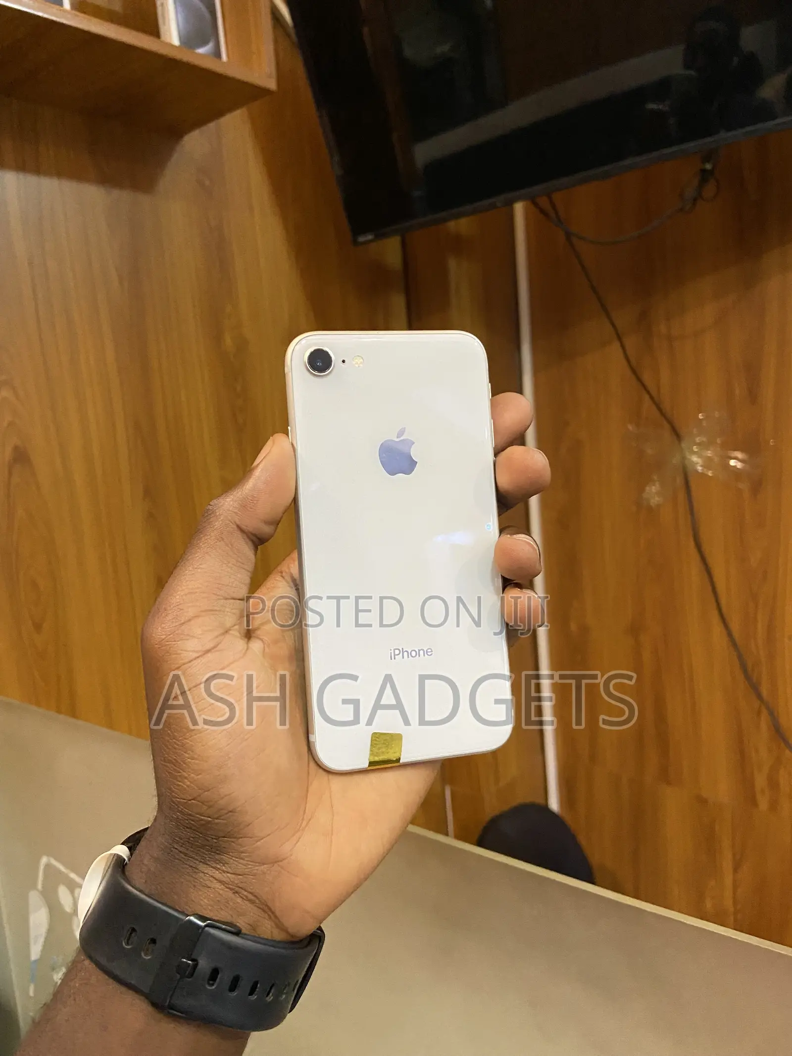 Apple iPhone 8 128 GB White